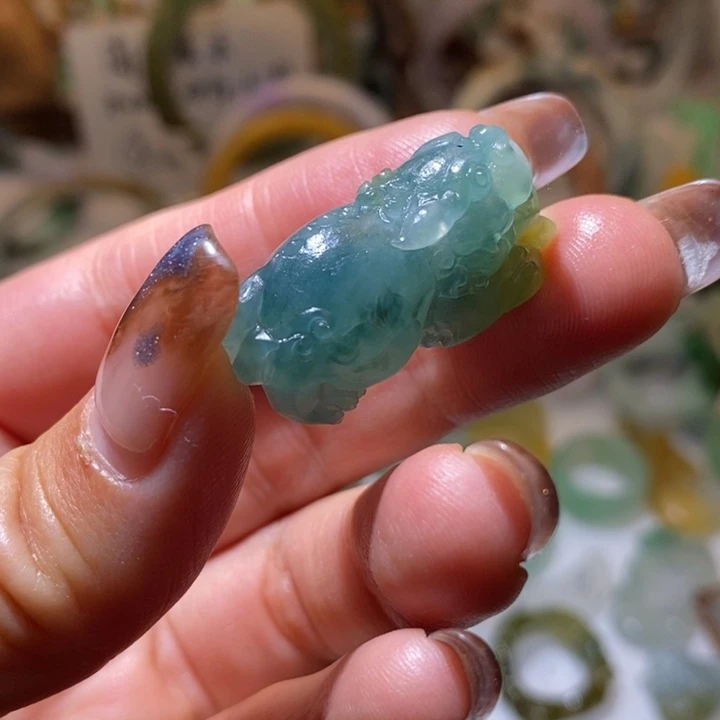 定制翡翠未镶嵌风**起毛货