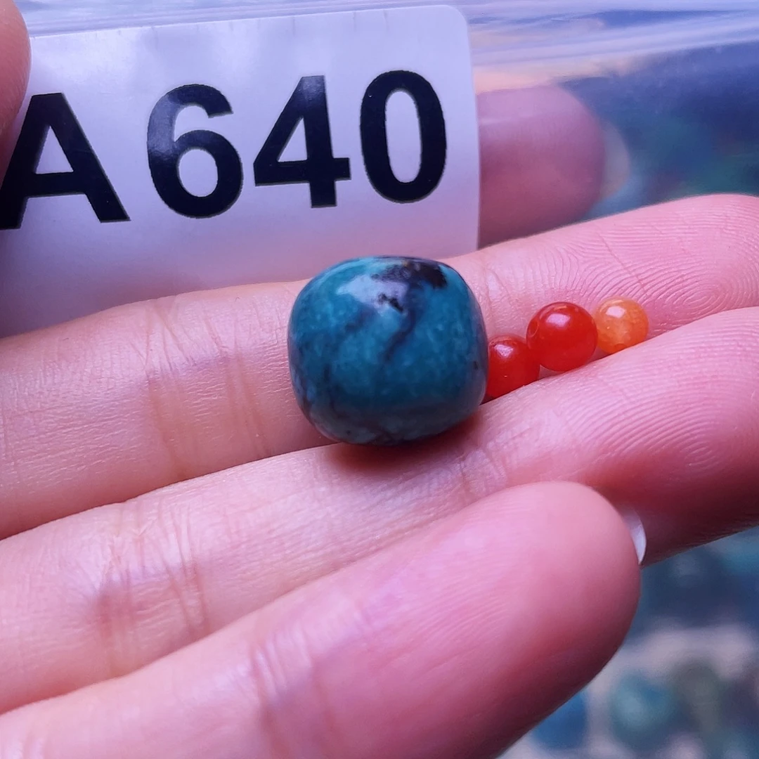 南红玛瑙未镶嵌珠宝半成品