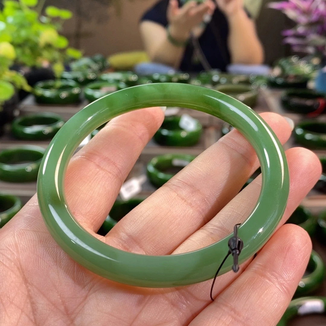 和田玉（碧玉）手镯未镶嵌