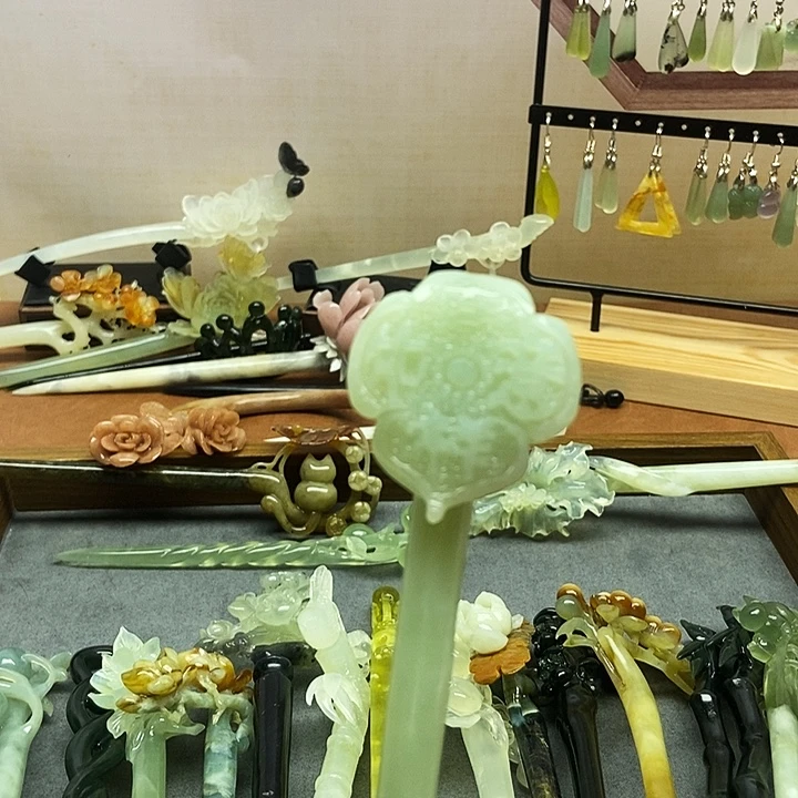 離***夢未镶嵌蛇纹石玉发饰
