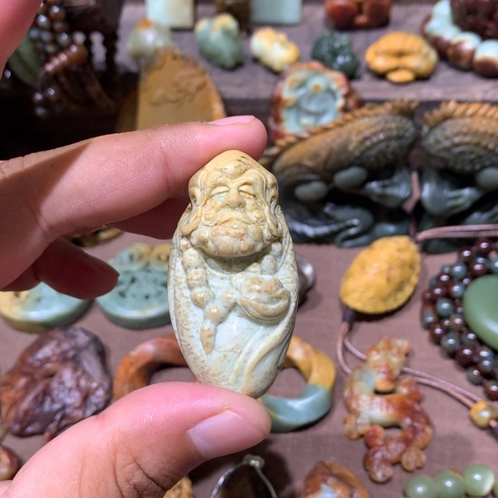岫岩河磨玉（透闪石质玉）未镶嵌挂件