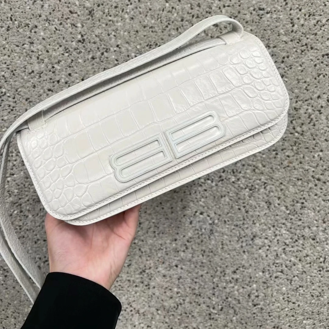 95新 Balenciaga/巴黎世家 巴黎世家新款双B鳄压单肩斜挎包838176