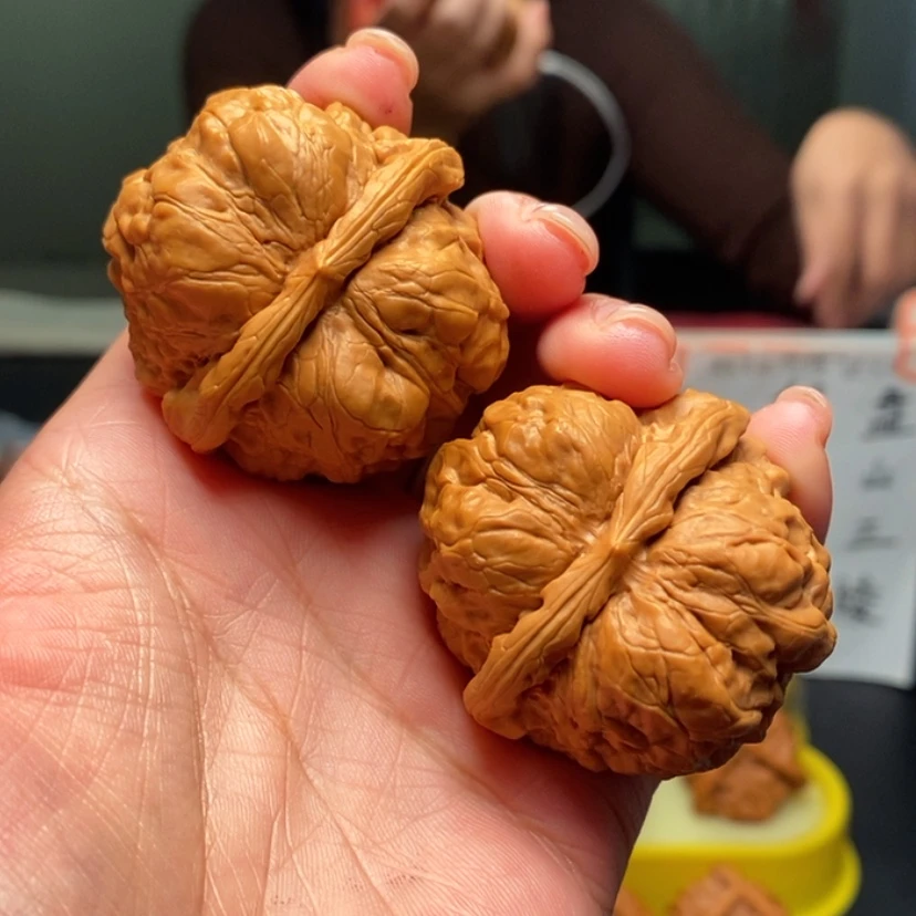 【闪购商品】把件桃核丹****司10号蛤蟆头，