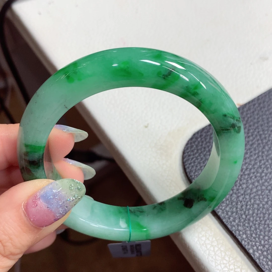 未镶嵌手镯翡翠缅甸