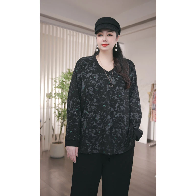 大码女装休闲风印花极简风长袖V领常规款圆领宽松型大码T恤
