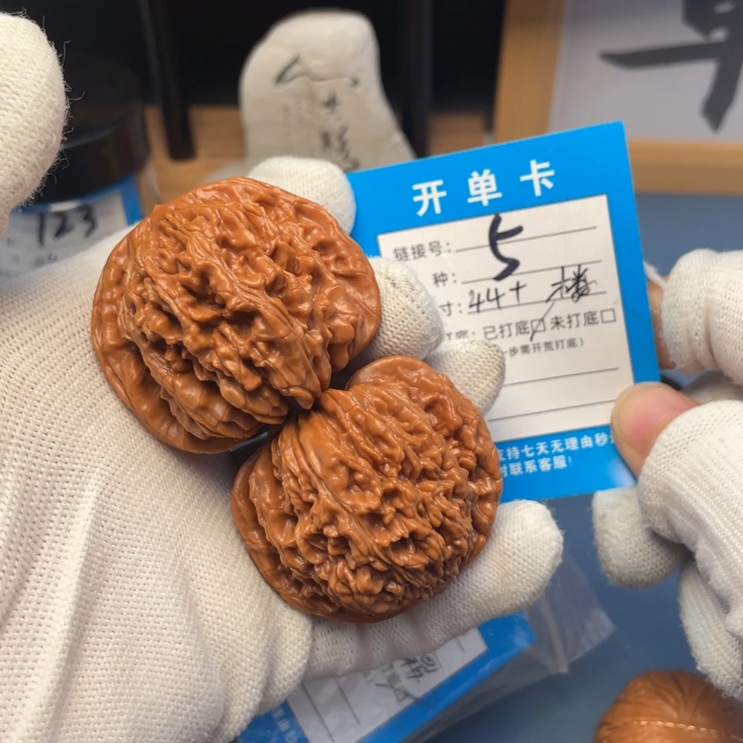 吊坠桃核文玩核桃
