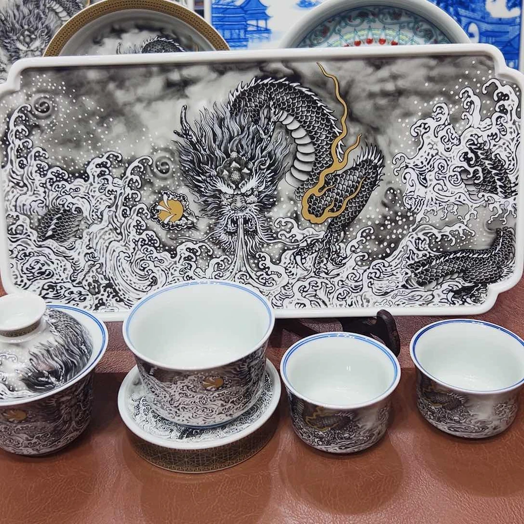 摆件景德镇陶瓷学院副院长兼美术学院院长兼