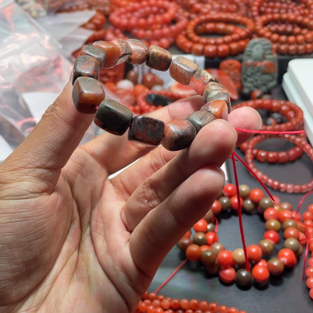 南红玛瑙手链未镶嵌