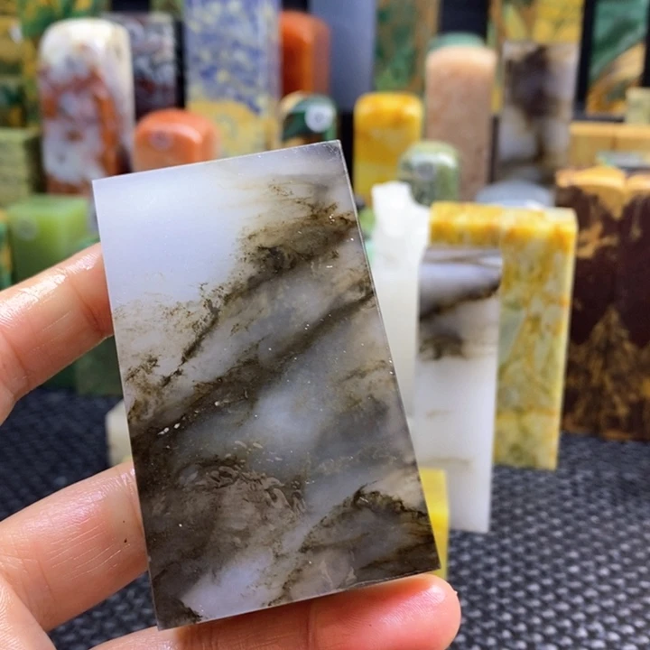 云南石志*青田石印章石