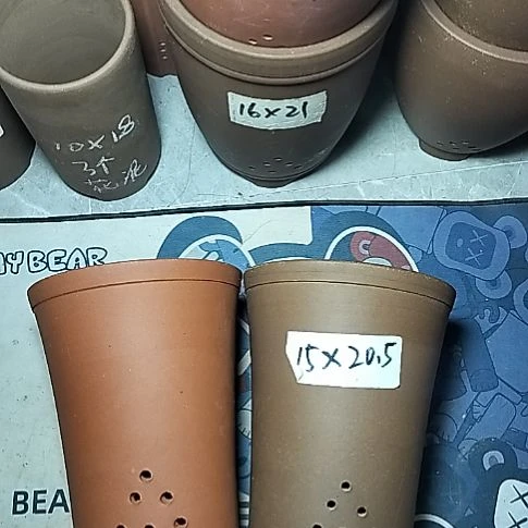 红泥紫泥新品两个花盆微瑕
