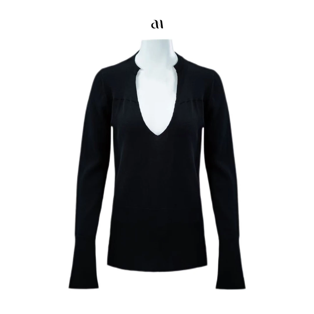 Aiko 专属冷淡系V领针织衫