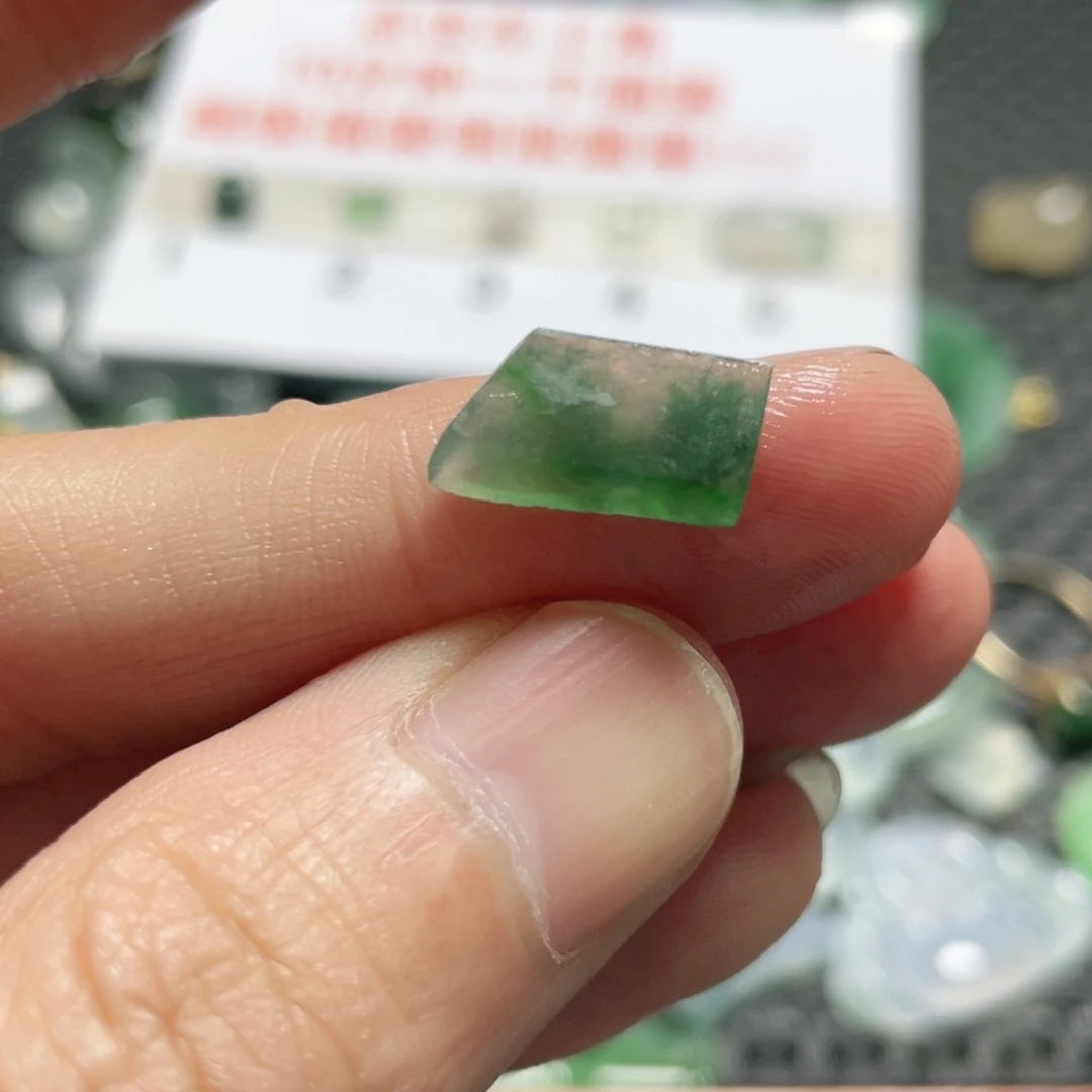 定制翡翠未镶嵌翡翠