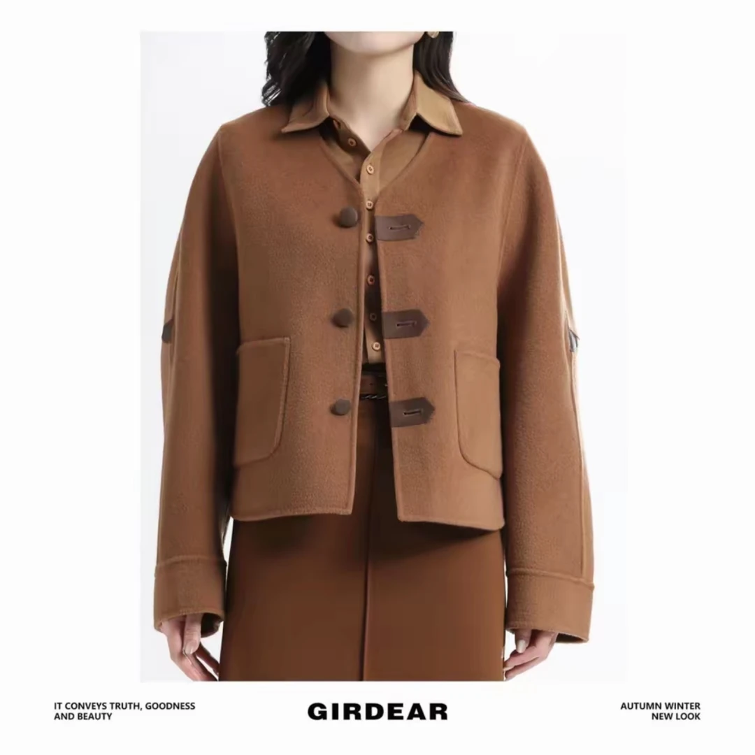 GIRDEAR/哥弟秋冬新款复古短款大衣双面呢英伦v领外套1400779