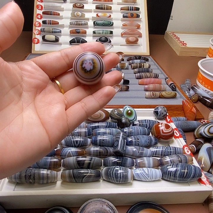 包***爱玛瑙/玉髓未镶嵌颈饰