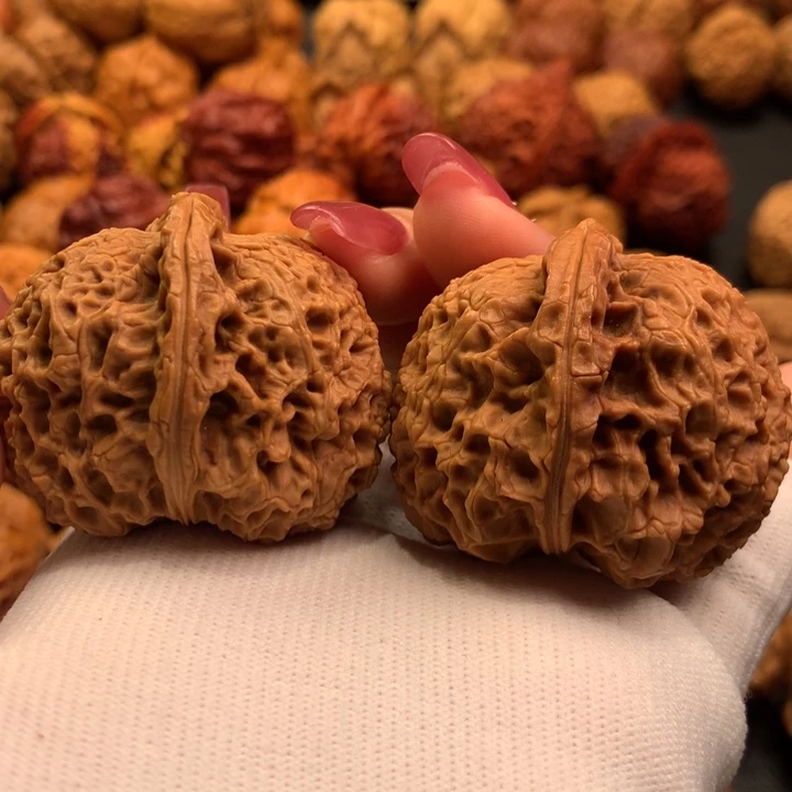 天***琴文玩核桃吊坠22………….