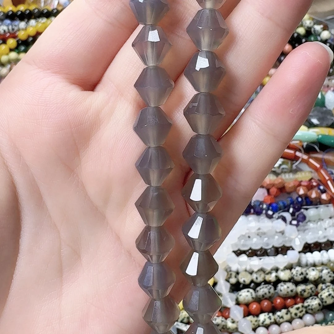 未镶嵌玛瑙/玉髓珠宝半成品灰玛飞碟一条