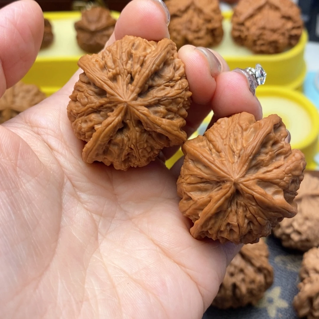 文玩核桃把件雨花石正四42尺