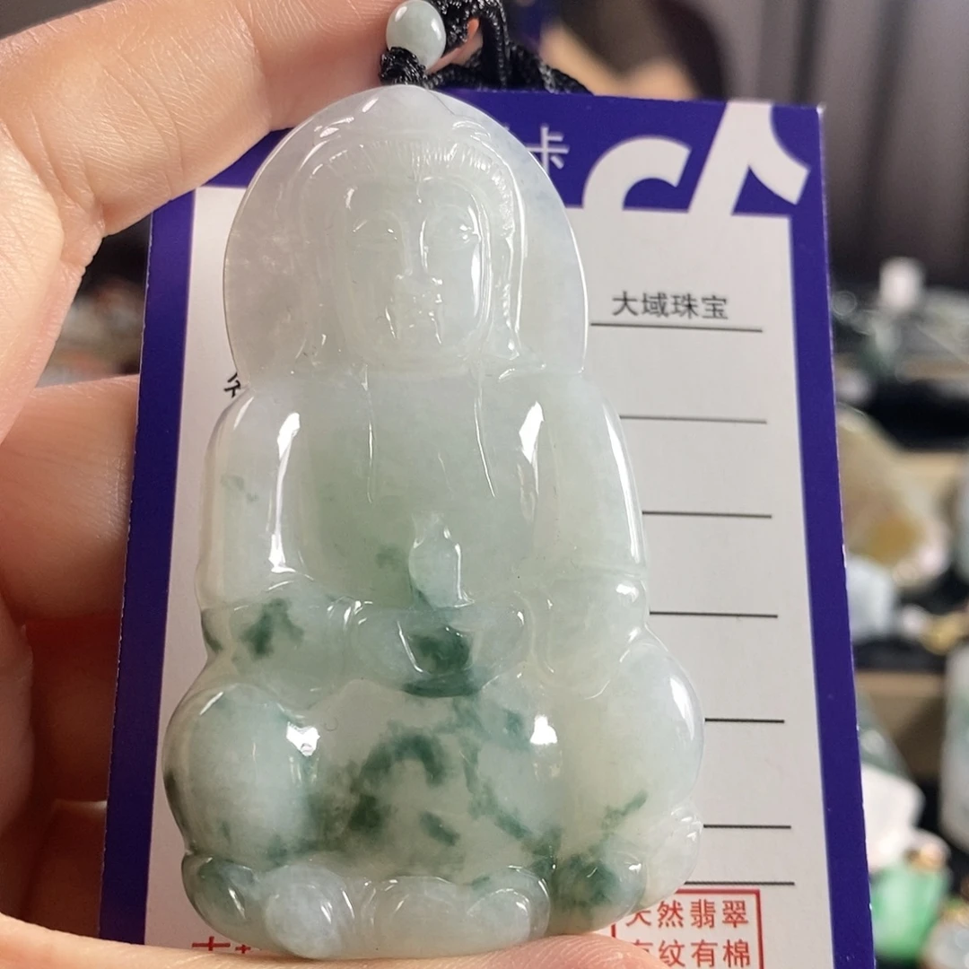 翡翠未镶嵌颈饰大观音