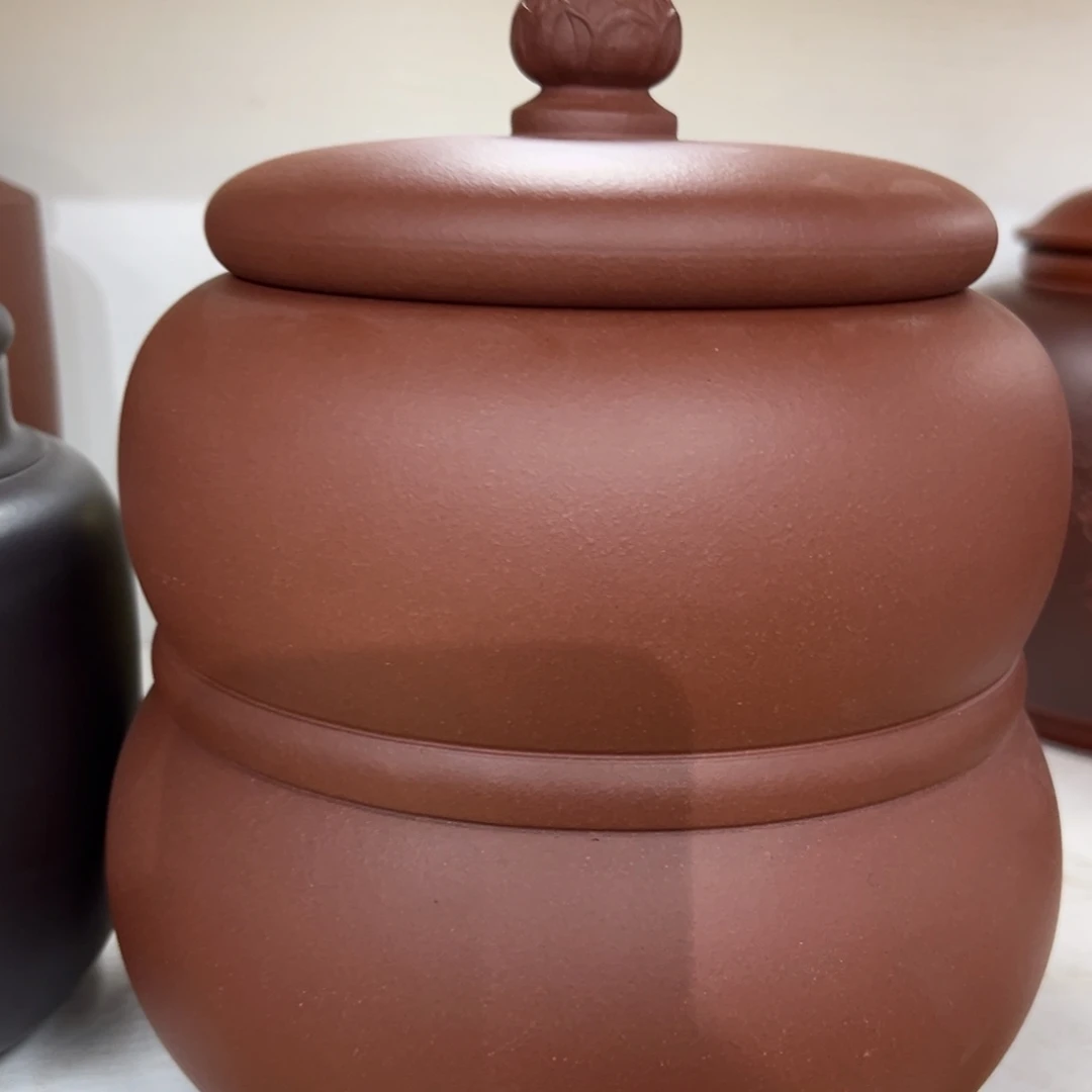 东***哥紫砂茶叶罐紫砂茶叶罐