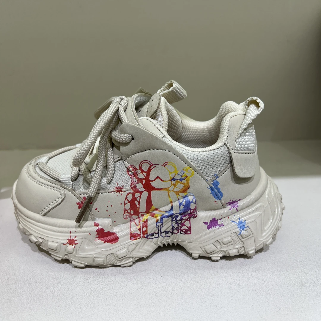 新款百搭轻便儿童休闲运动鞋8328