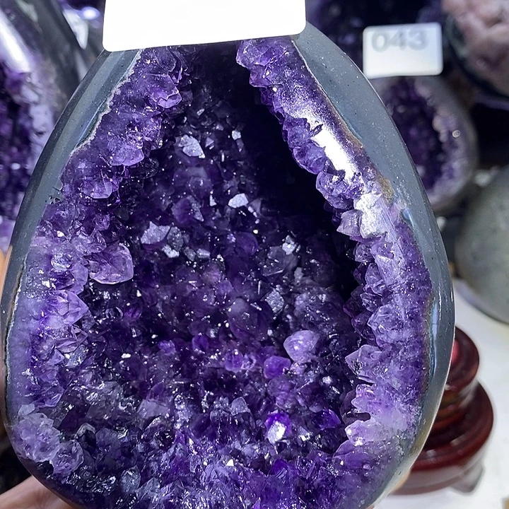 用***华未镶嵌大型摆件（非配饰）紫晶039