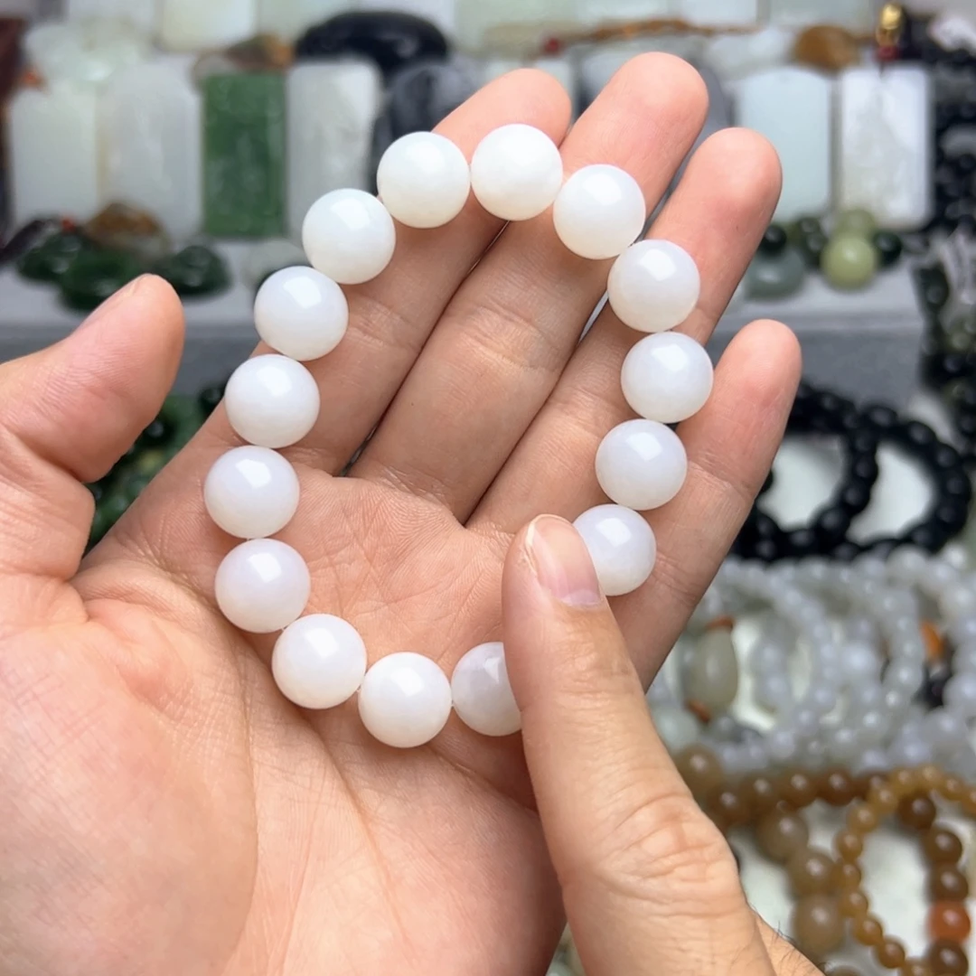 和田玉未镶嵌手串