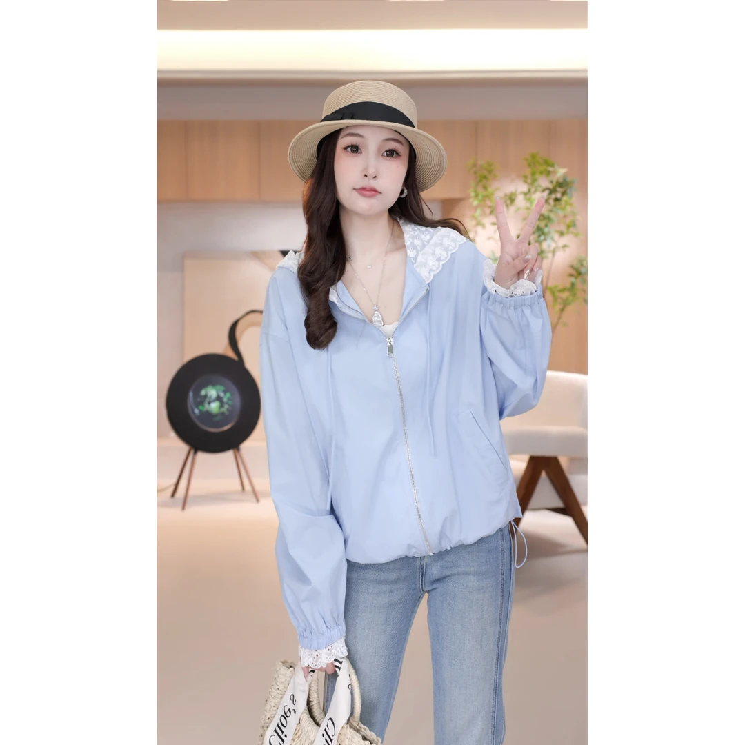 C03107时尚韩版别致宽松小个子长袖拼接蕾丝连帽外套