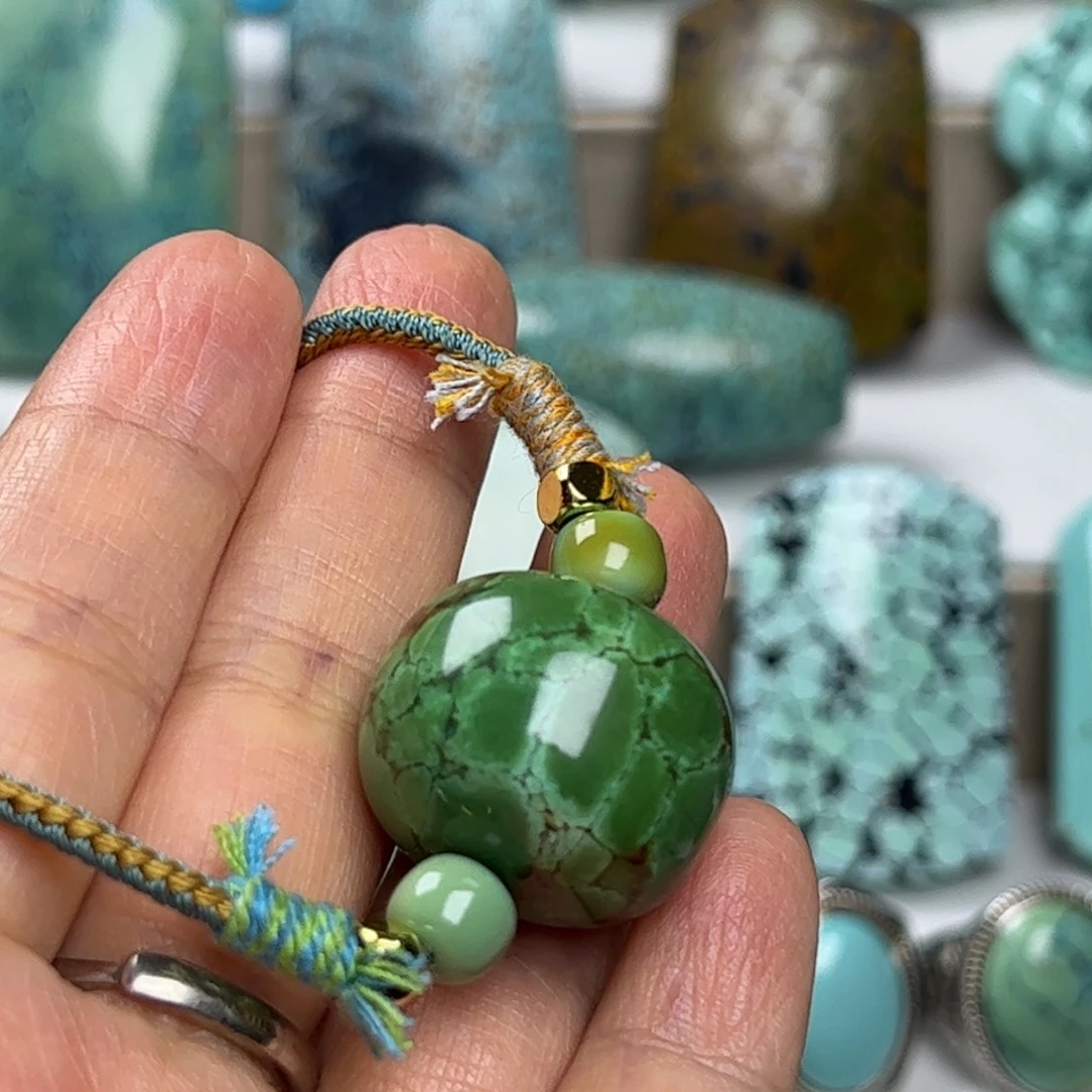 绿松石未镶嵌天然原矿绿松石