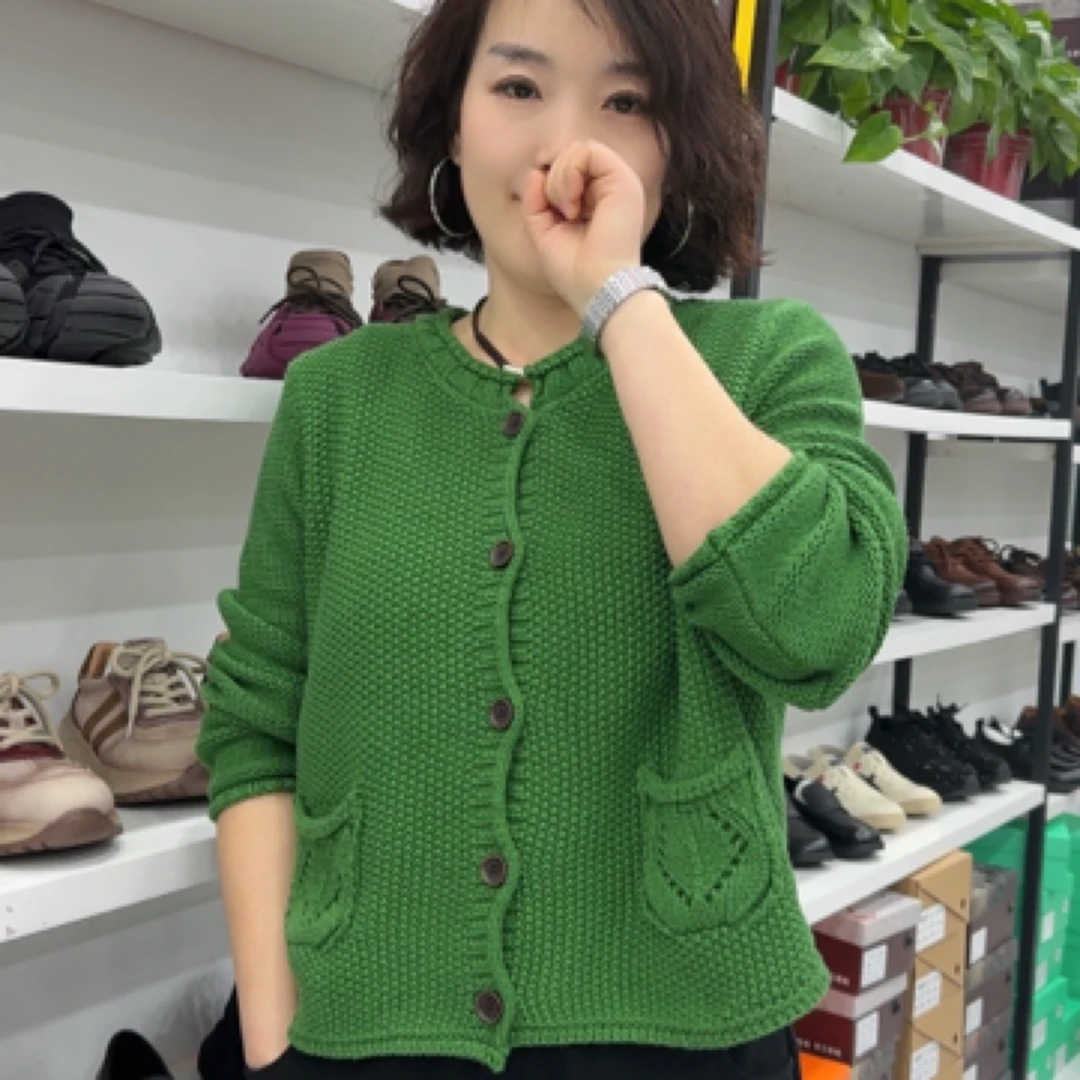 两个兜短款洋气时尚百搭毛衣