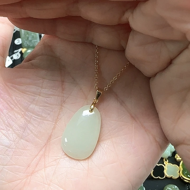 和田玉银S925镶嵌吊坠(赠链)