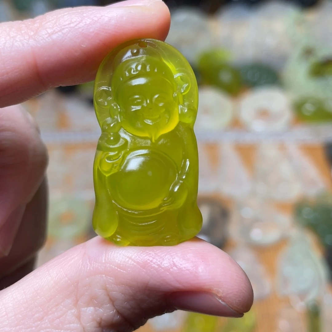 蛇纹石玉吊坠未镶嵌阳****眸