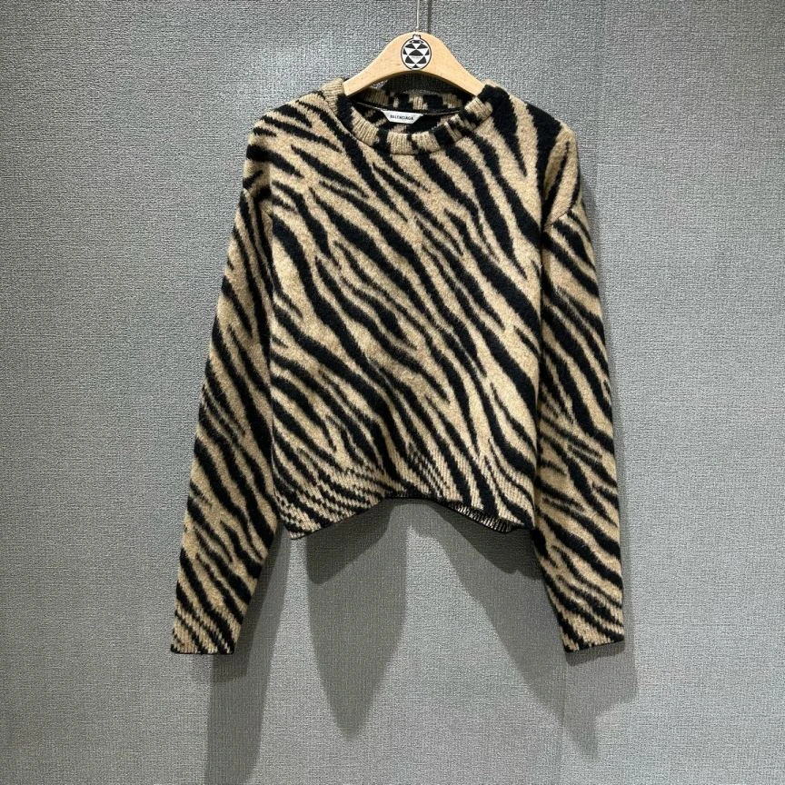 未使用 Balenciaga/巴黎世家 （pm）虎纹山羊绒毛衣 全新xs码/7213