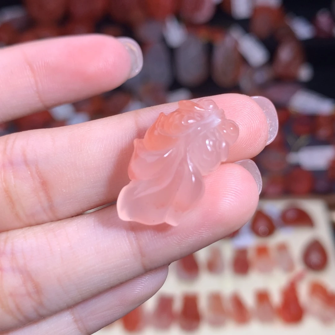 南红玛瑙未镶嵌珠宝半成品鱼2