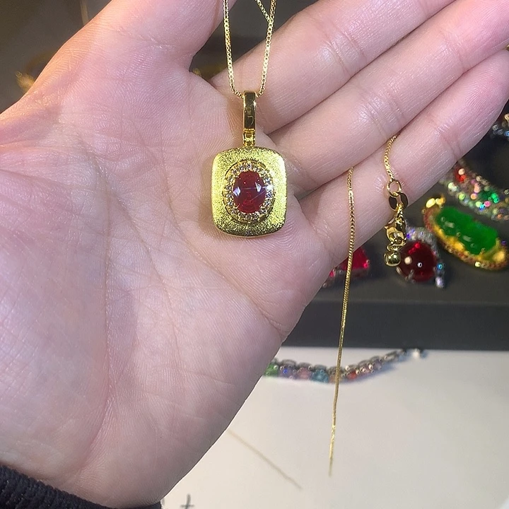 非金属42吊坠。