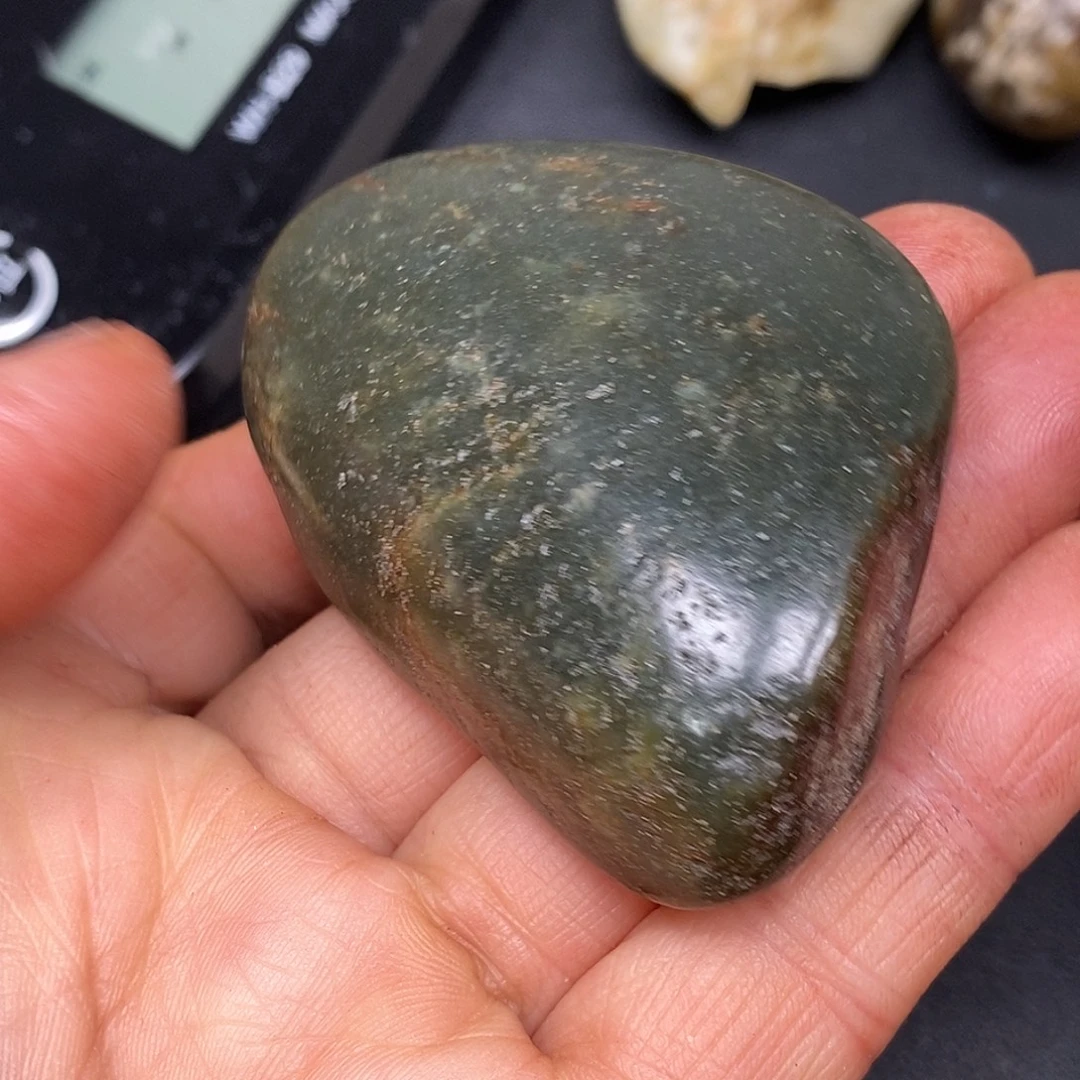 和田玉未镶嵌珠宝奇石