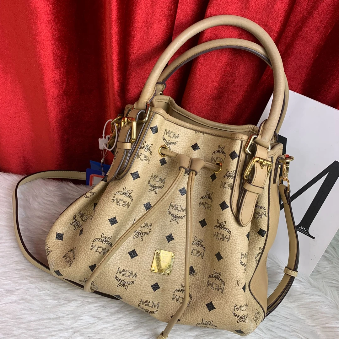 90新 MCM 米色抽绳福袋包/AR09316029/6029/瑕