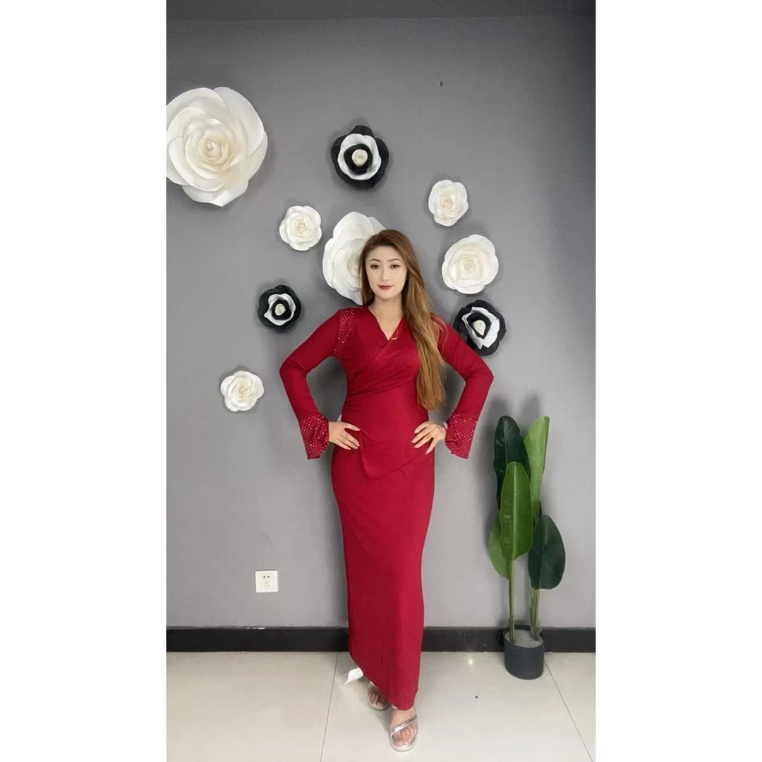 9856【包邮】假两件烫钻袖设计新款气质设计女装连衣裙