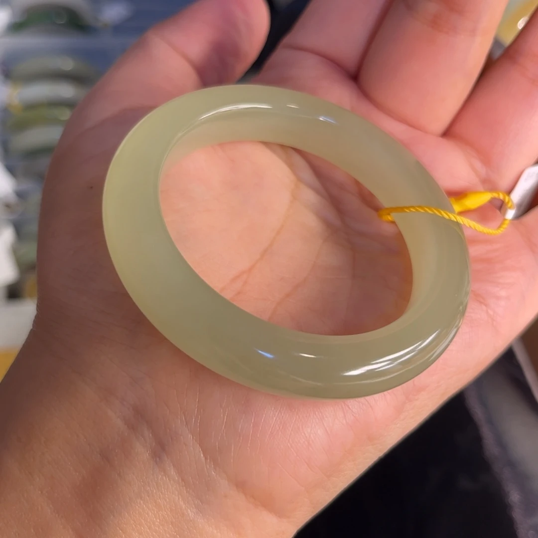 和田玉未镶嵌手镯高冰晴水