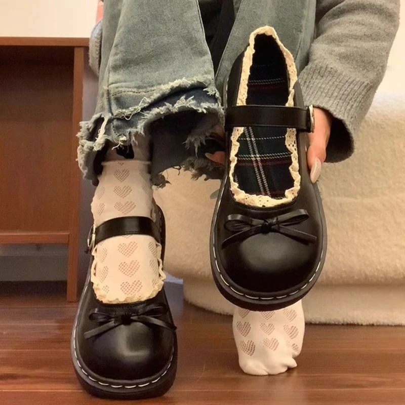 日系配裙子小皮鞋女2025年春季新款法式时尚百搭浅口平底玛丽珍鞋