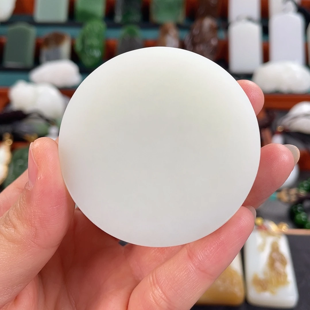 未镶嵌和田玉把件