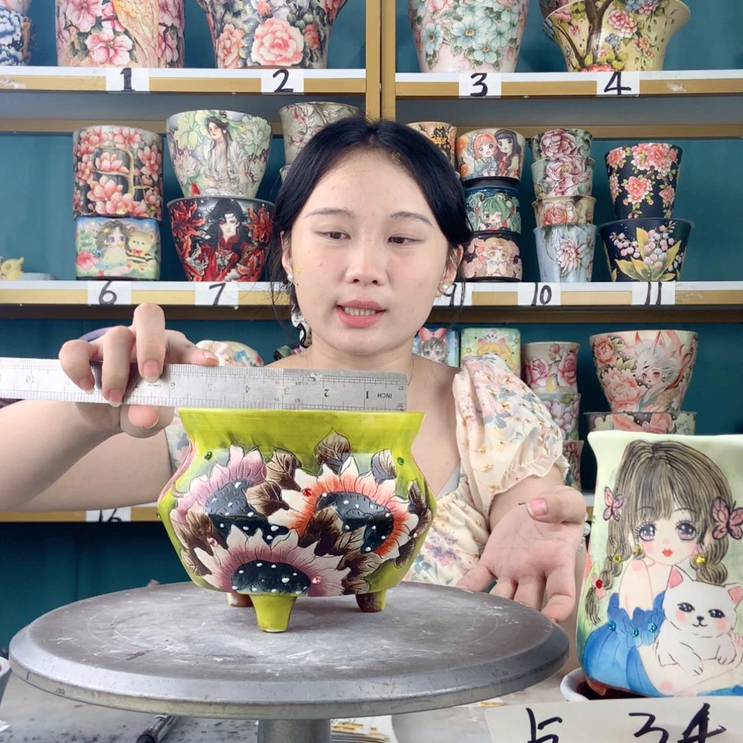 景德镇手工花盆195