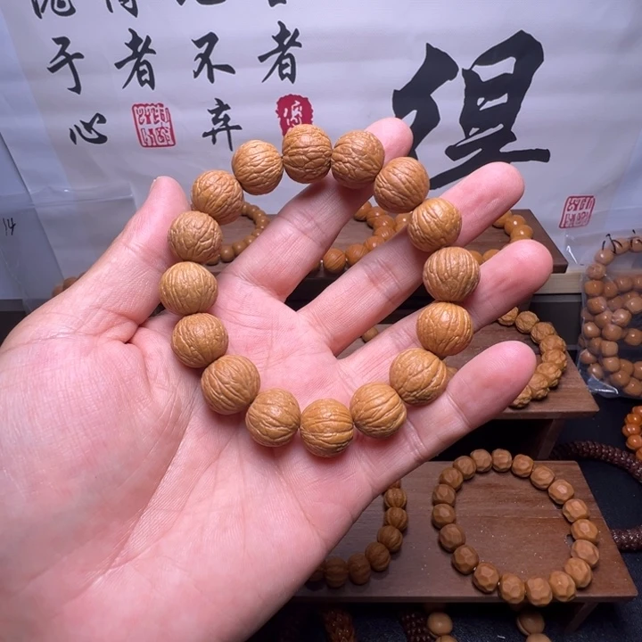 猴头核桃手串风雨