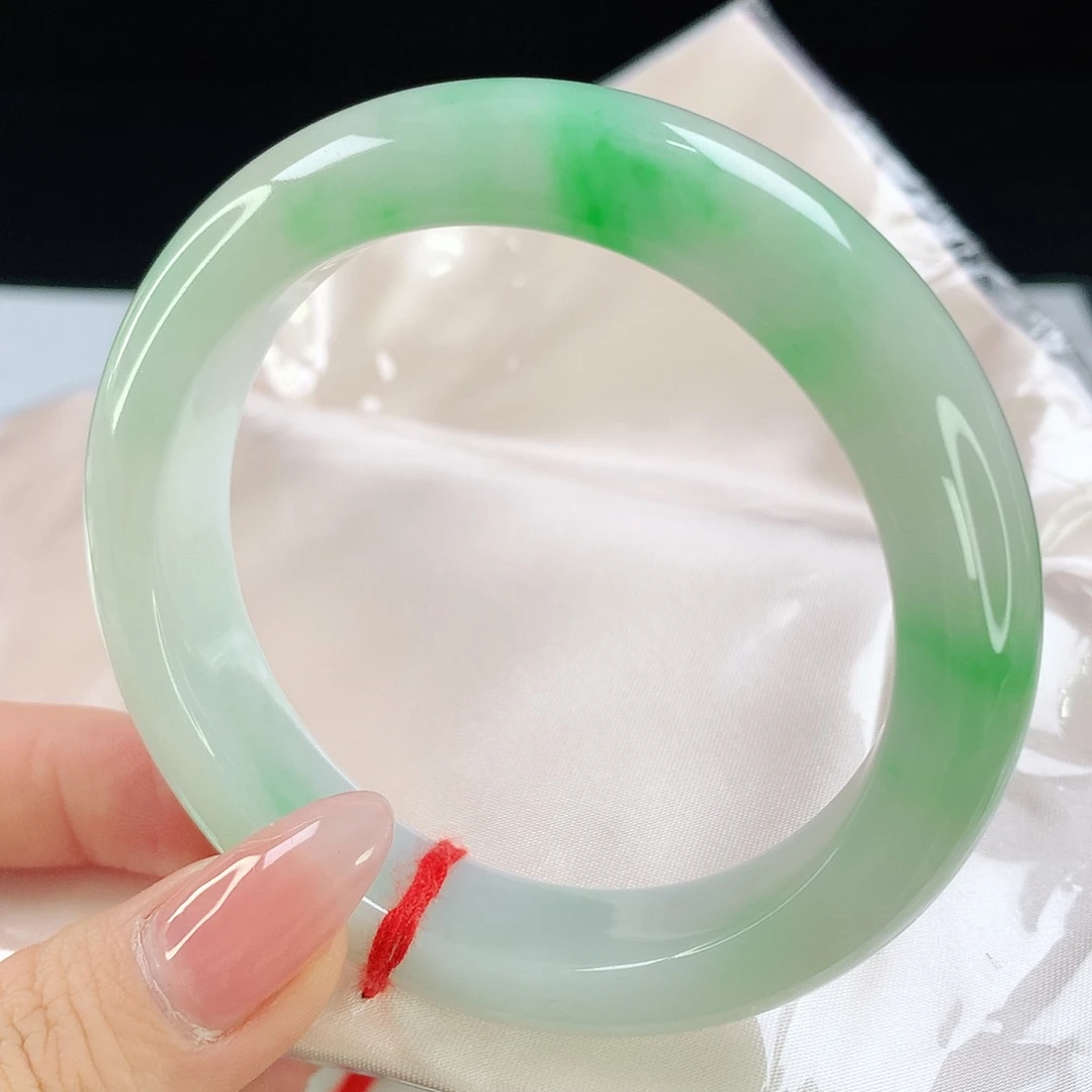 未镶嵌手镯翡翠823
