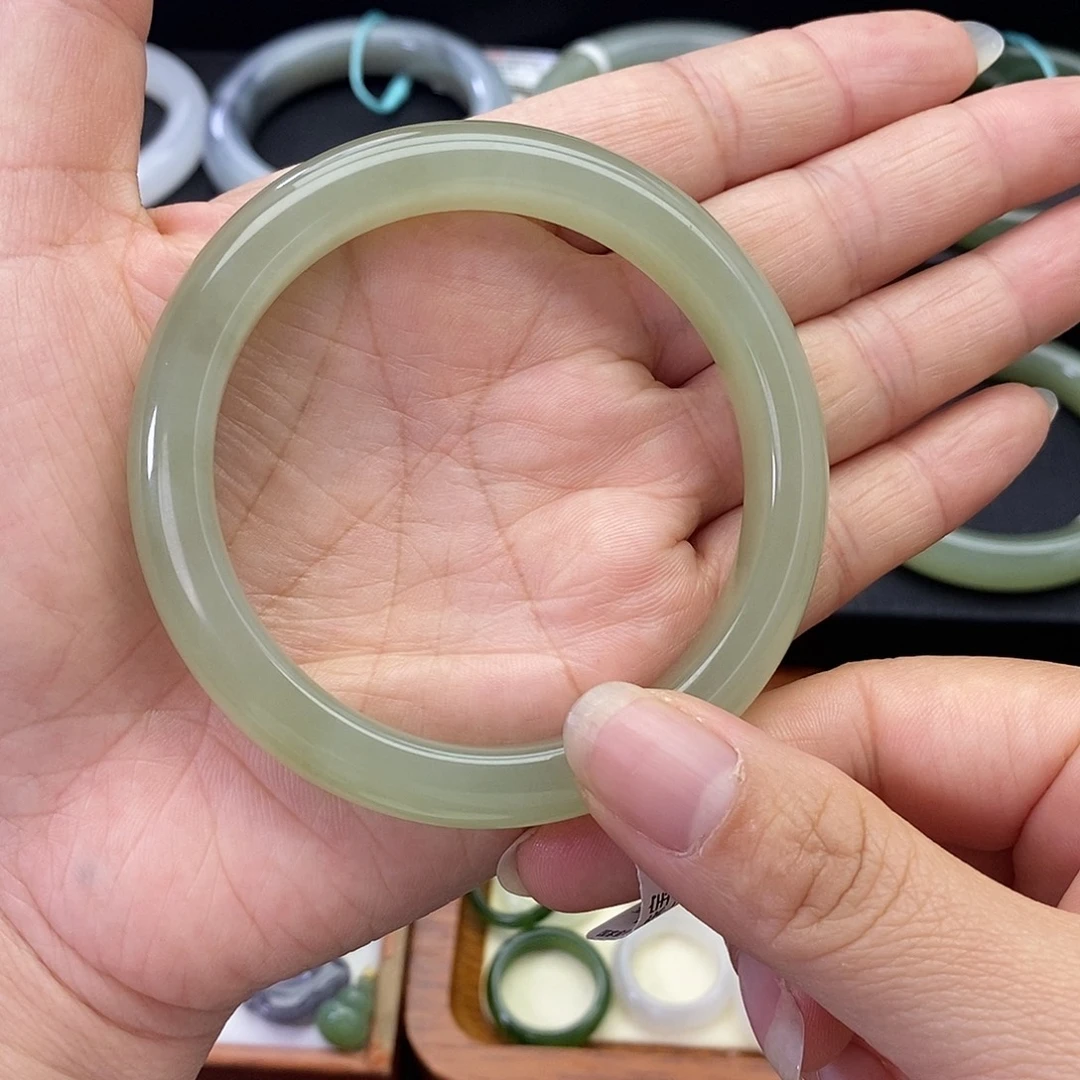 和田玉未镶嵌手镯59.60