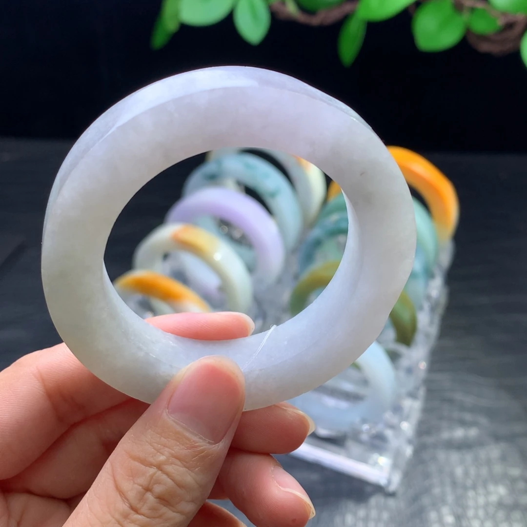 定制翡翠未镶嵌手镯