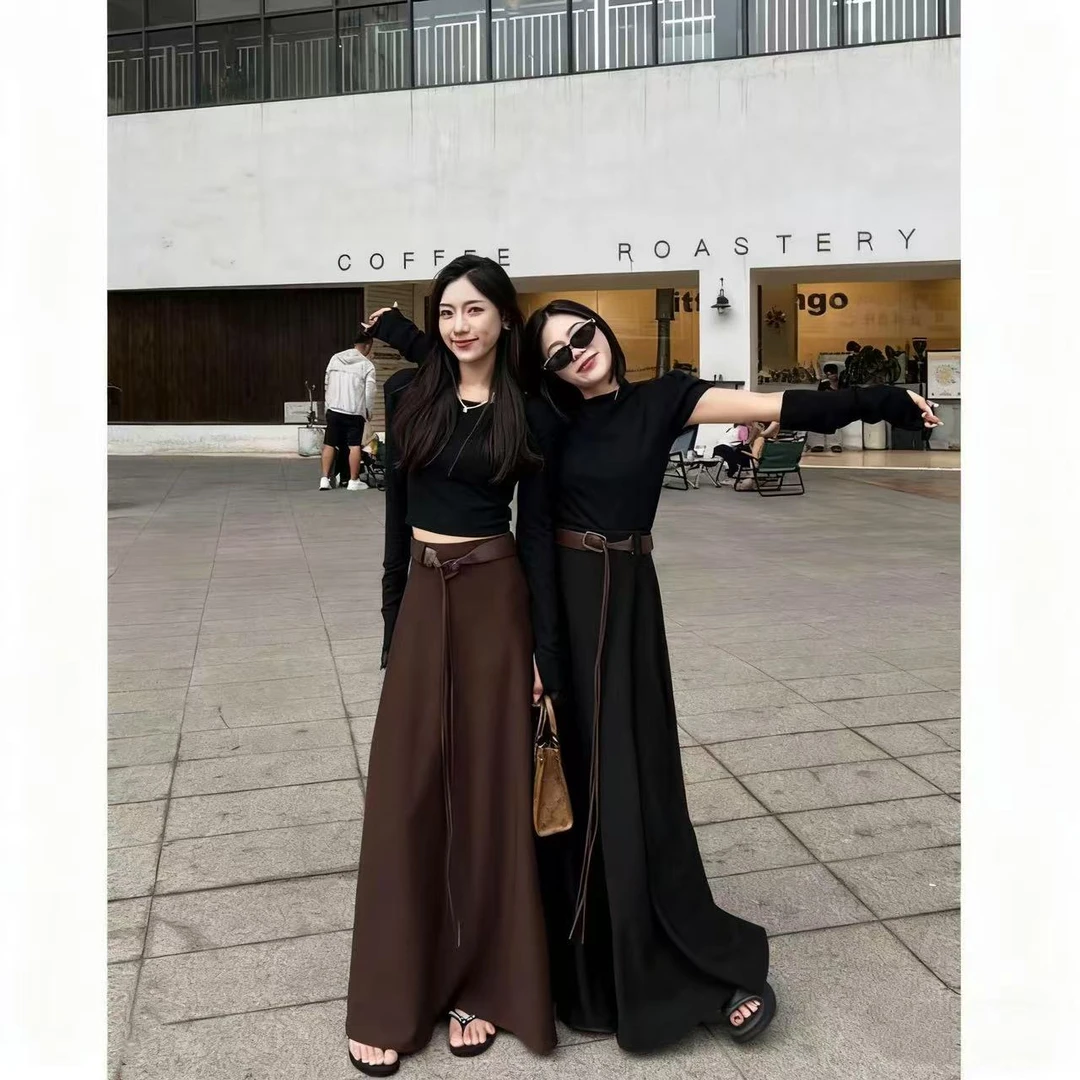 时尚套装女2025秋季新款洋气显瘦圆领设计感长袖上衣半身裙两件套