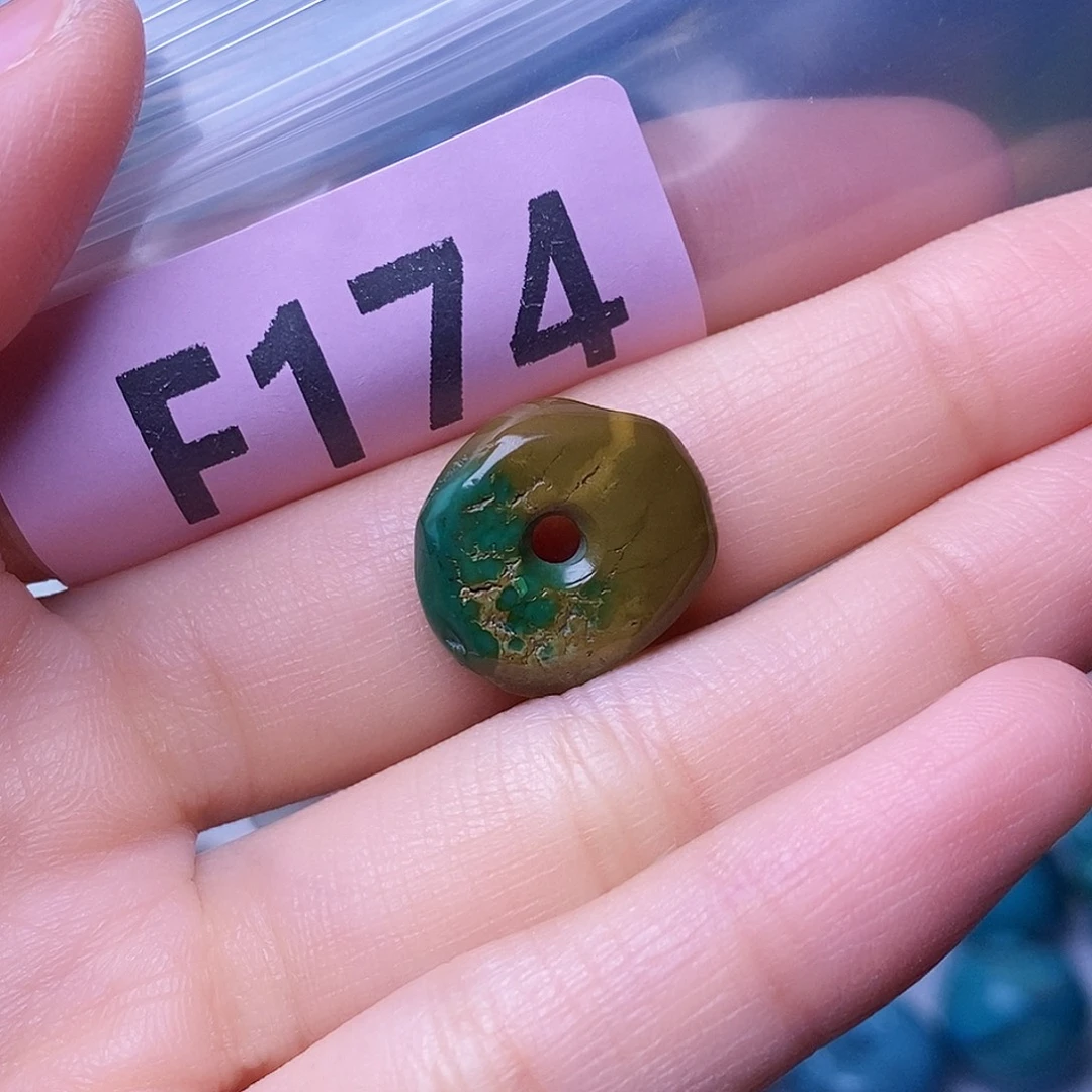 十堰原生态绿石头特色手工配饰