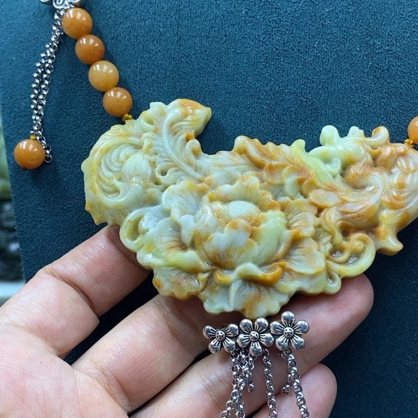 【闪购商品】蛇纹石玉未镶嵌吊坠