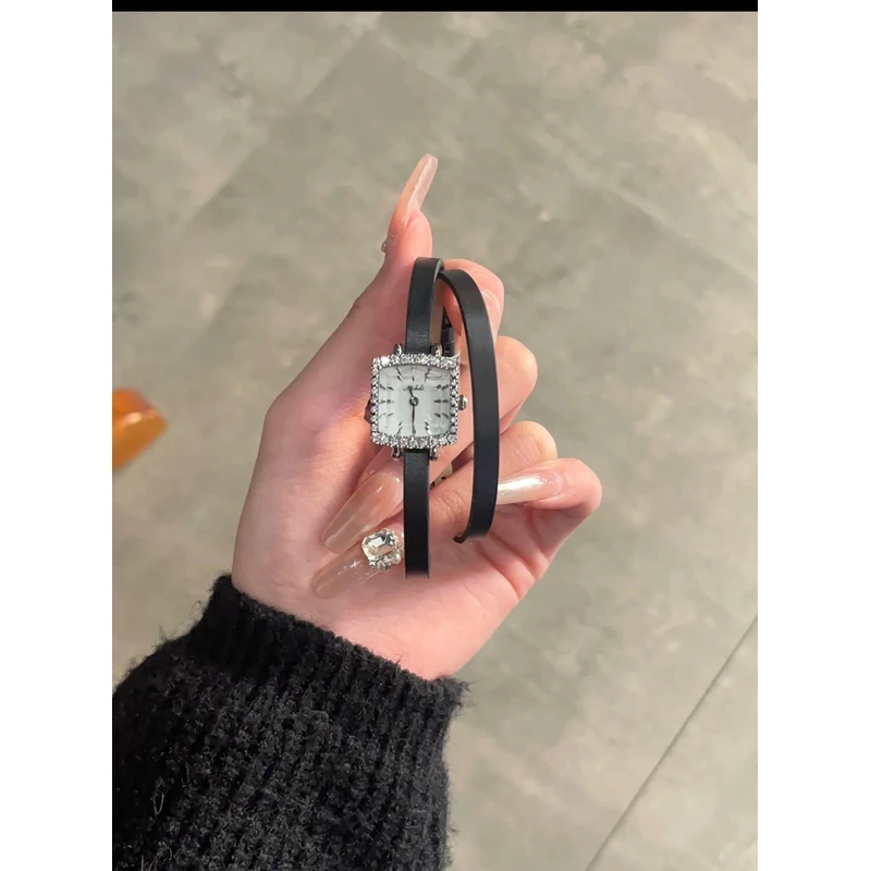 带钻小方糖细长表带手表 小巧精致轻奢