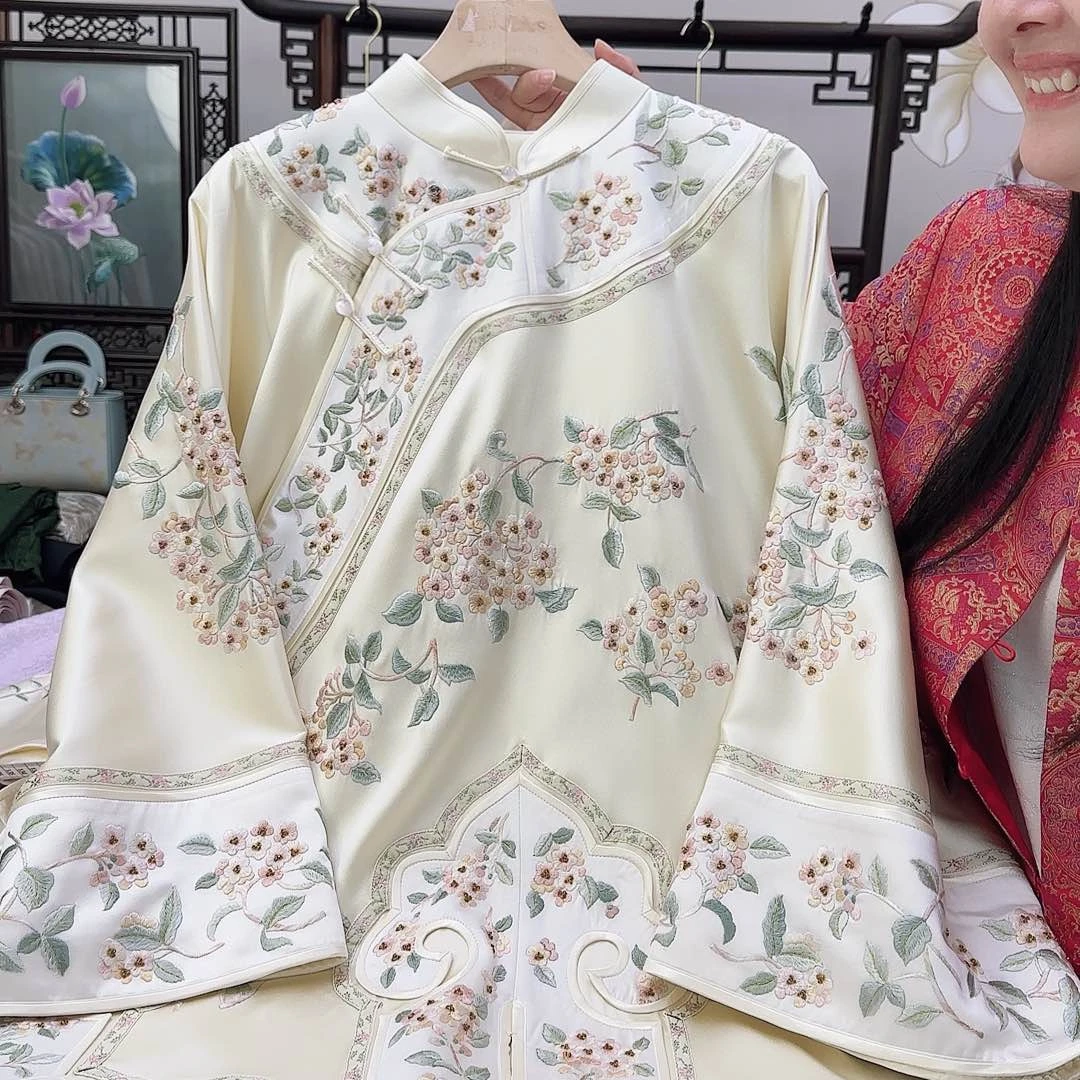 真丝，满绣外套胸围120